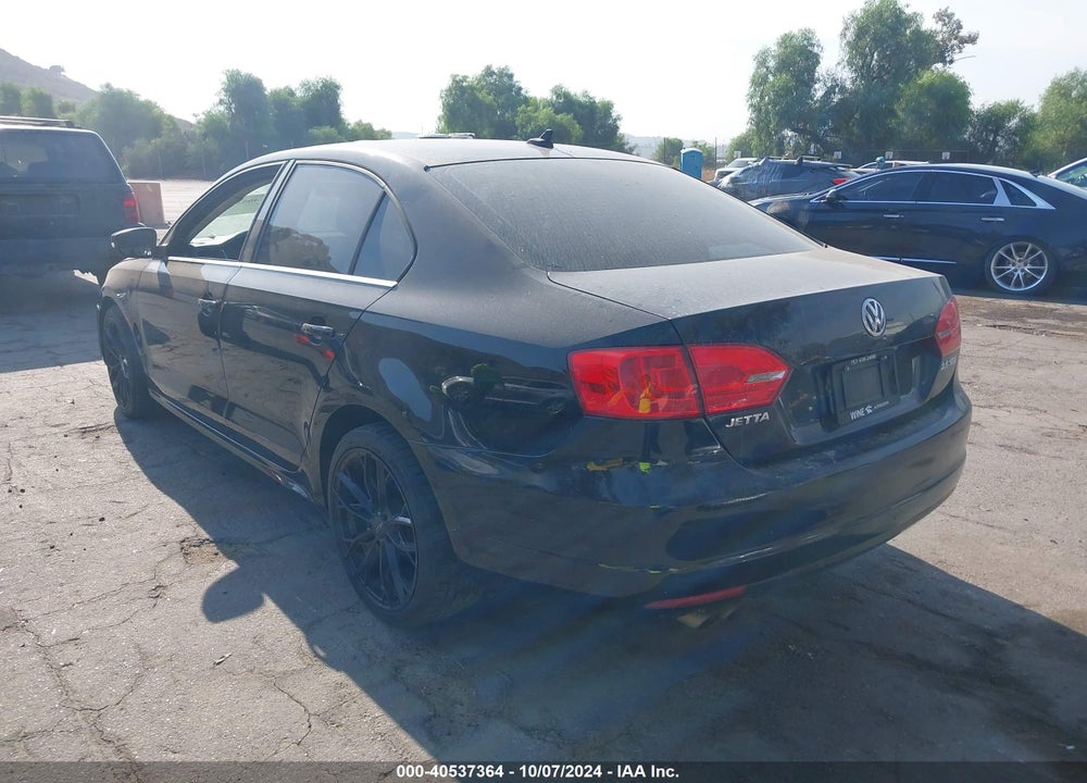 2011 VOLKSWAGEN JETTA 2.5L SEL VIN: 3VWGZ7AJ6BM368779