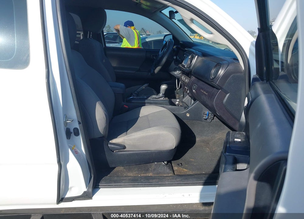 2018 TOYOTA TACOMA SR VIN: 5TFRX5GN1JX108864