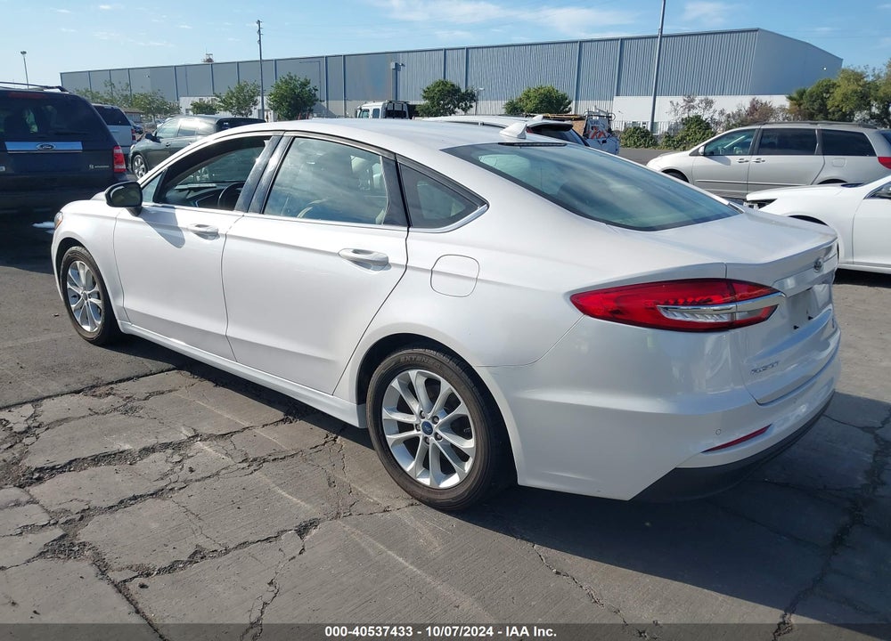 2019 FORD FUSION SE VIN: 3FA6P0HD9KR177698