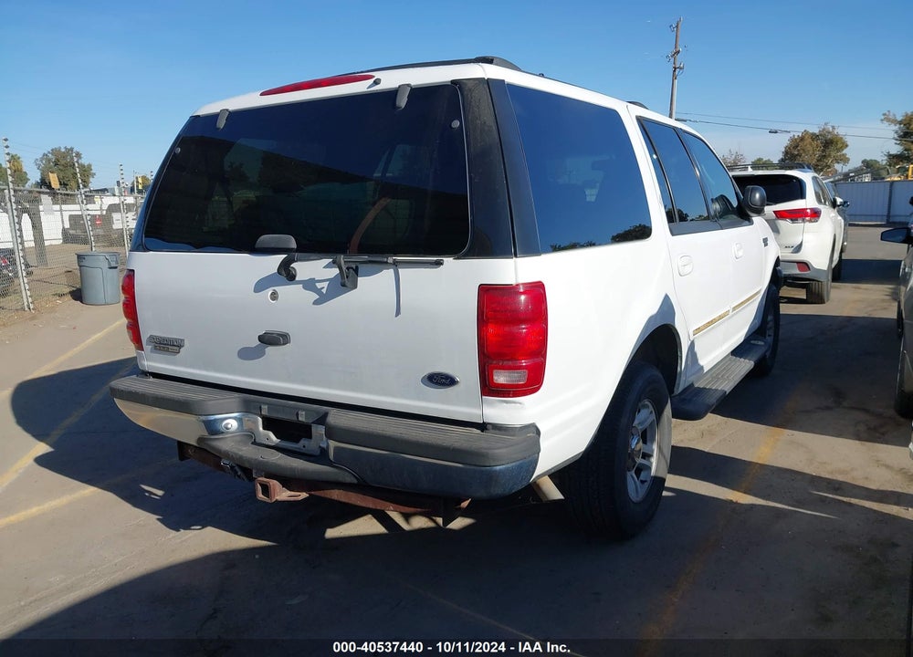 2000 FORD EXPEDITION XLT VIN: 1FMRU1667YLC33702