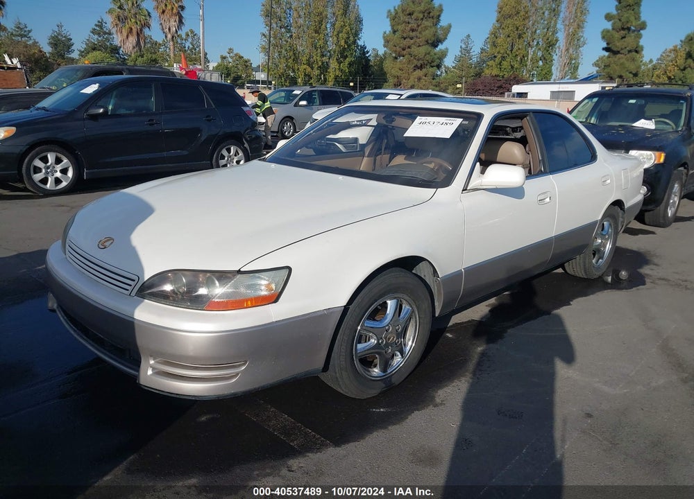 1995 LEXUS ES 300 VIN: JT8GK13T3S0101636