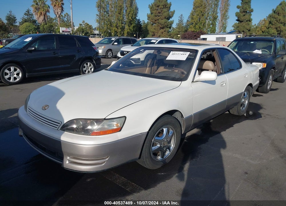 1995 LEXUS ES 300 VIN: JT8GK13T3S0101636