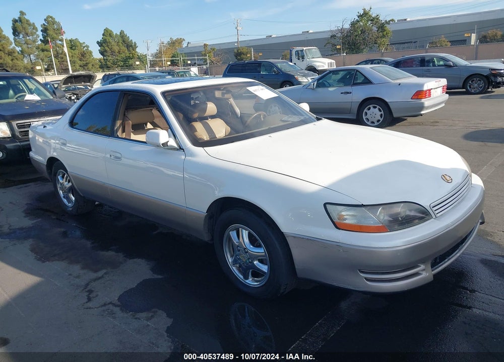 1995 LEXUS ES 300 VIN: JT8GK13T3S0101636