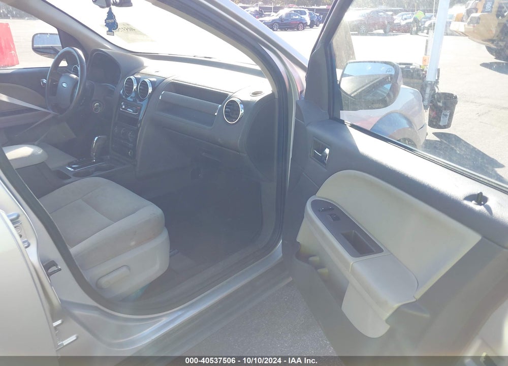 2008 FORD TAURUS X SEL VIN: 1FMDK02W38GA41394