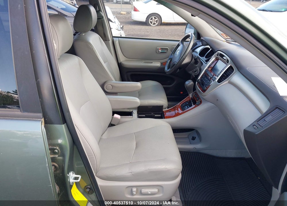 2006 TOYOTA HIGHLANDER LIMITED V6 VIN: JTEEP21A160155584