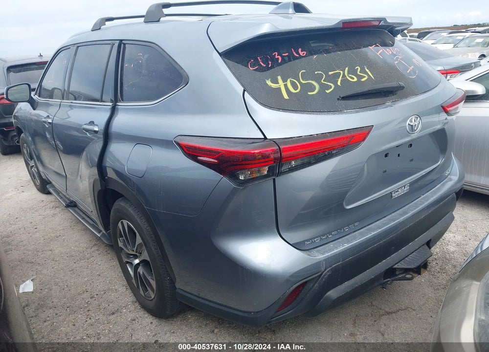 2020 TOYOTA HIGHLANDER XLE VIN: 5TDGZRAH2LS007739