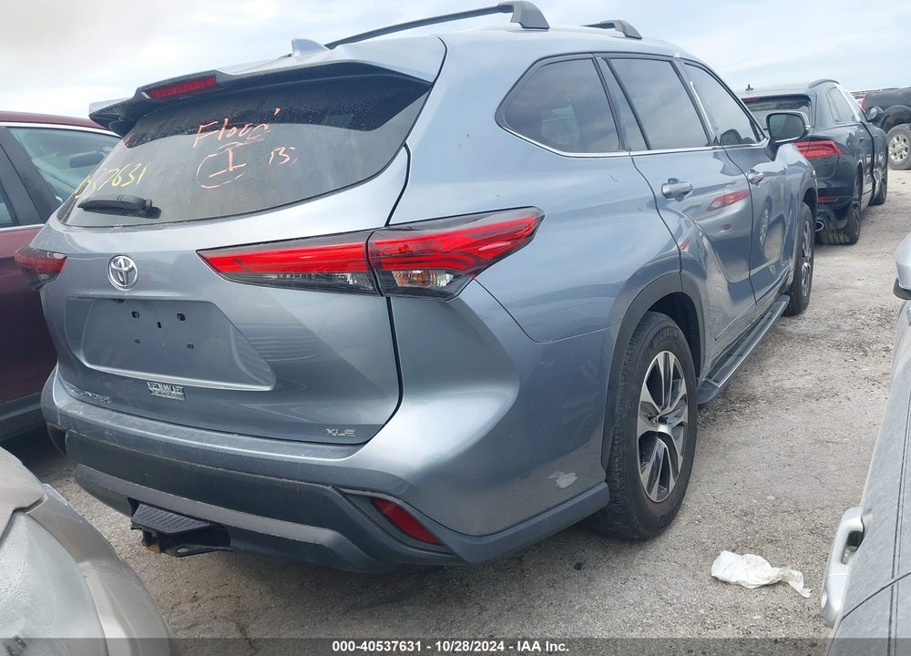 2020 TOYOTA HIGHLANDER XLE VIN: 5TDGZRAH2LS007739
