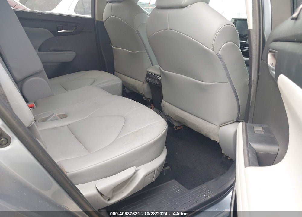 2020 TOYOTA HIGHLANDER XLE VIN: 5TDGZRAH2LS007739
