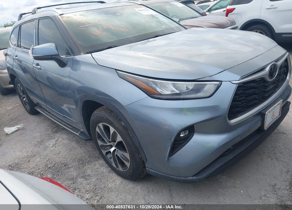 2020 TOYOTA HIGHLANDER XLE VIN: 5TDGZRAH2LS007739