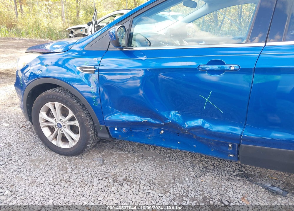 2018 FORD ESCAPE SE VIN: 1FMCU9GD4JUA49657