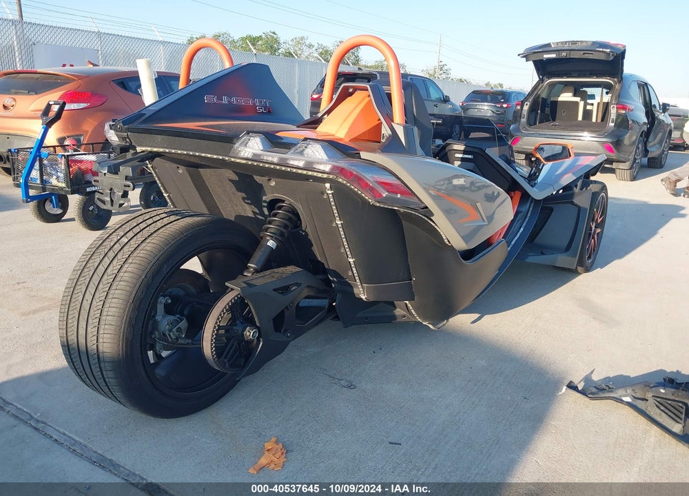2022 POLARIS SLINGSHOT SLR VIN: 57XAAFHB5N8149661