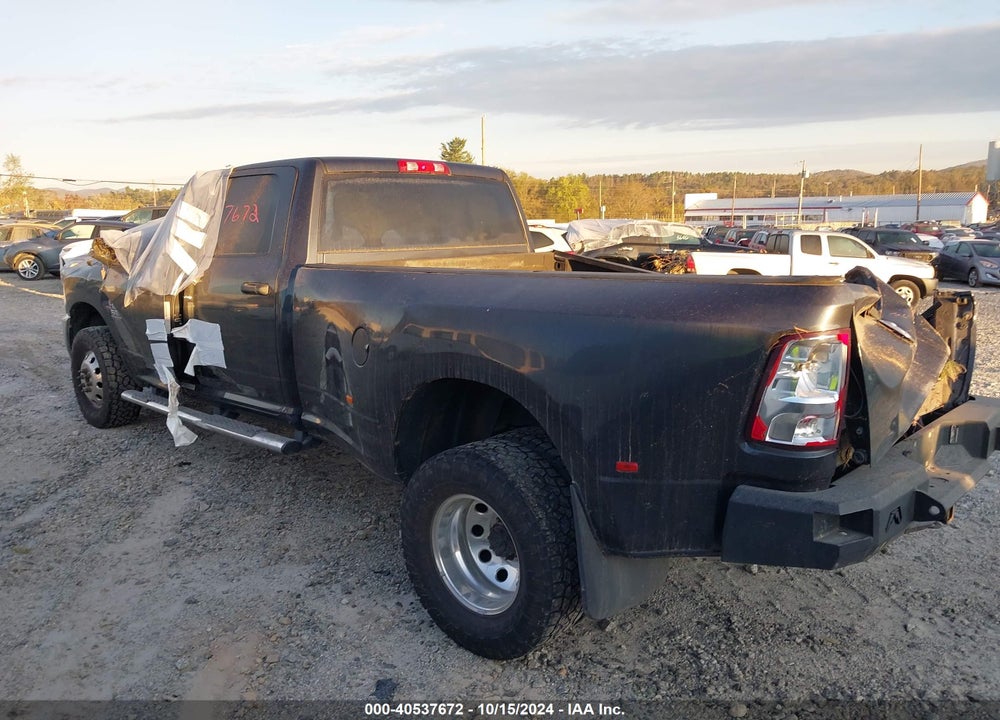 2015 RAM 3500 TRADESMAN VIN: 3C63RRGL9FG630229