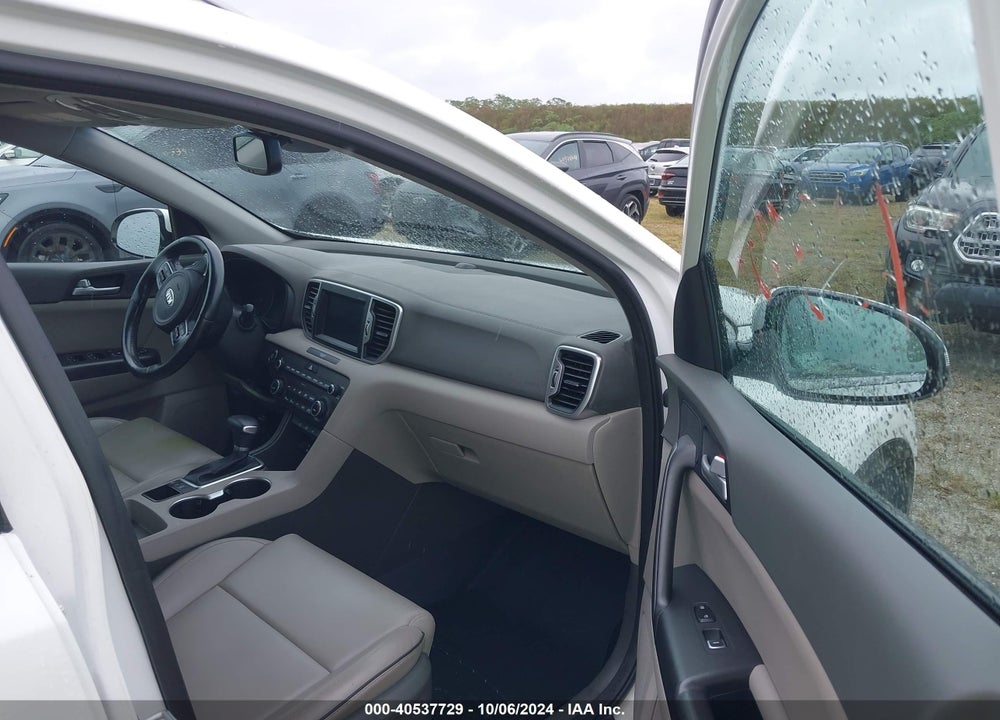 2017 KIA SPORTAGE EX VIN: KNDPNCACXH7056217