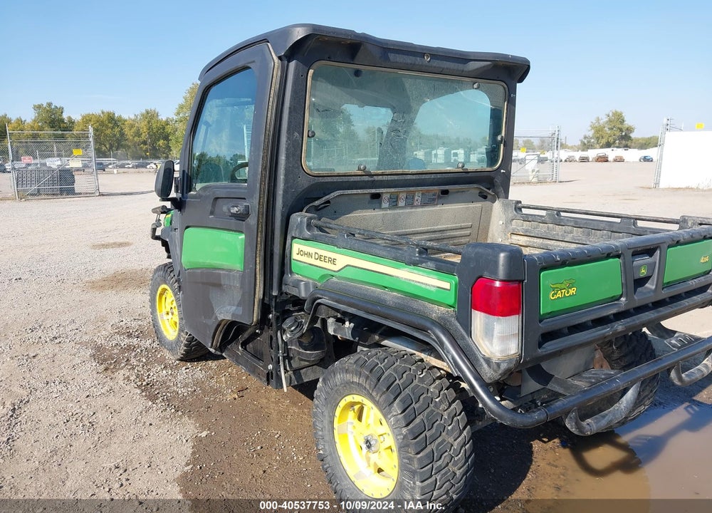 2023 JOHN DEERE XUV 825M VIN: 1M0835MDTPM061872
