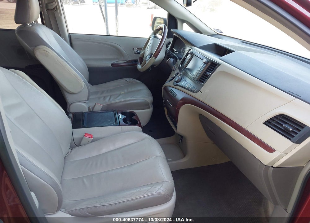 2013 TOYOTA SIENNA LIMITED V6 7 PASSENGER VIN: 5TDYK3DC7DS386115