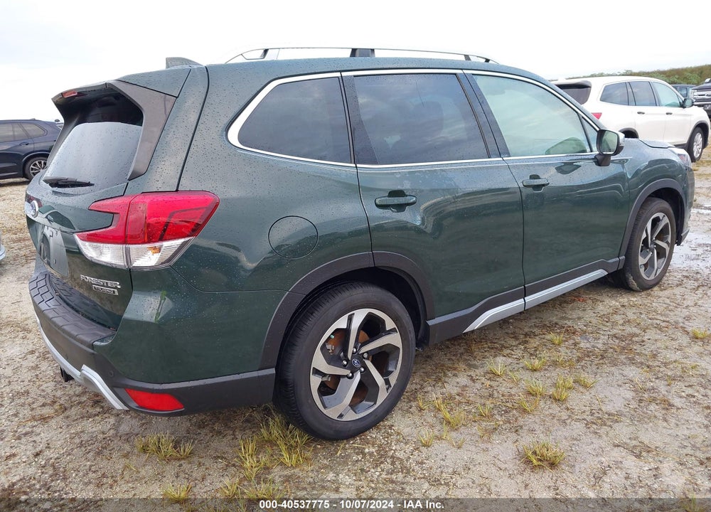 2022 SUBARU FORESTER TOURING VIN: JF2SKARC3NH502940