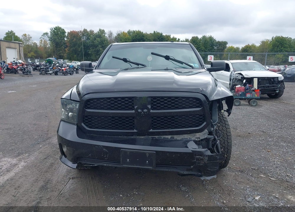 2016 RAM 1500 EXPRESS VIN: 3C6JR7AT4GG183749