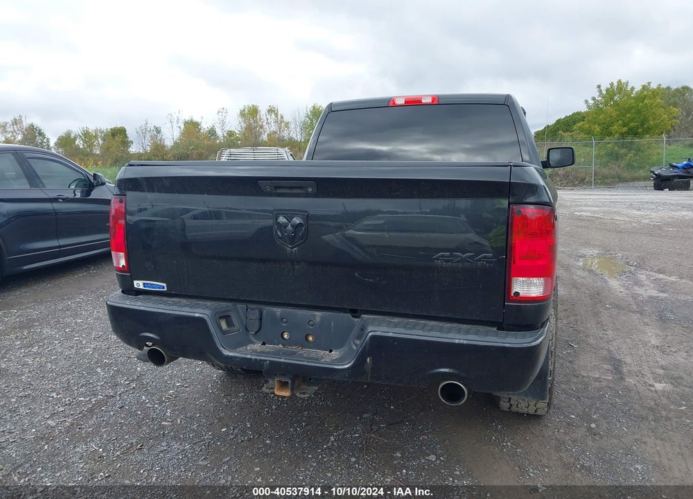 2016 RAM 1500 EXPRESS VIN: 3C6JR7AT4GG183749