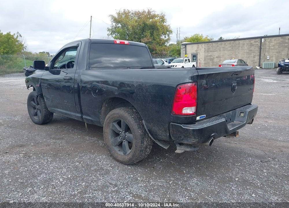 2016 RAM 1500 EXPRESS VIN: 3C6JR7AT4GG183749