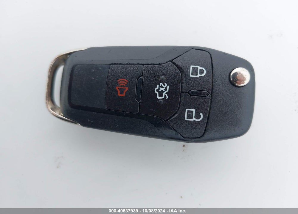 2015 FORD FUSION SE VIN: 1FA6P0HD5F5117247