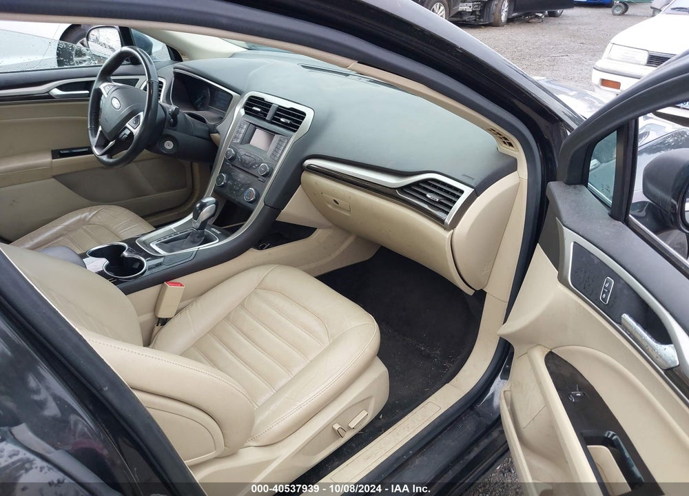 2015 FORD FUSION SE VIN: 1FA6P0HD5F5117247
