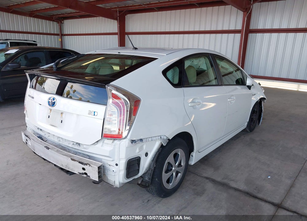 2015 TOYOTA PRIUS TWO VIN: JTDKN3DUXF0463300