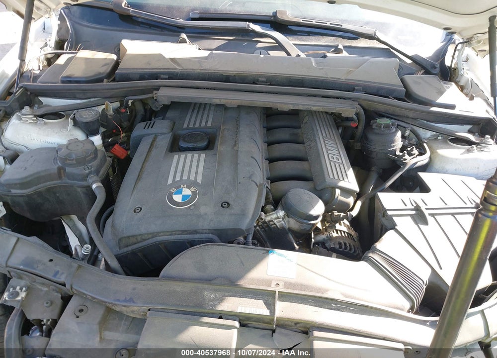 2009 BMW 328I VIN: WBAPH77509NM30495
