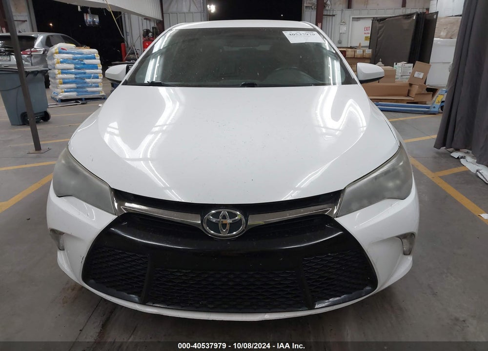 2015 TOYOTA CAMRY SE VIN: 4T1BF1FK3FU034551