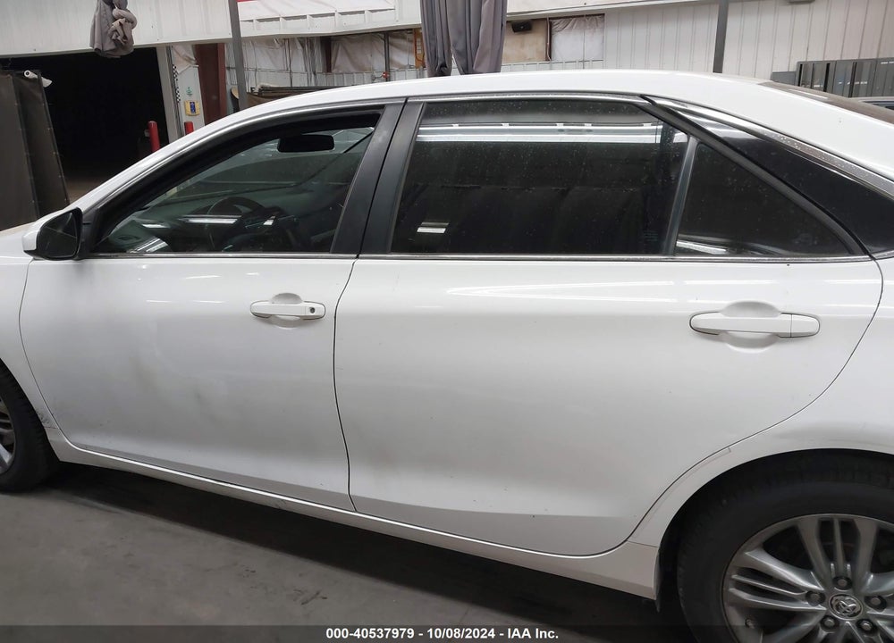 2015 TOYOTA CAMRY SE VIN: 4T1BF1FK3FU034551