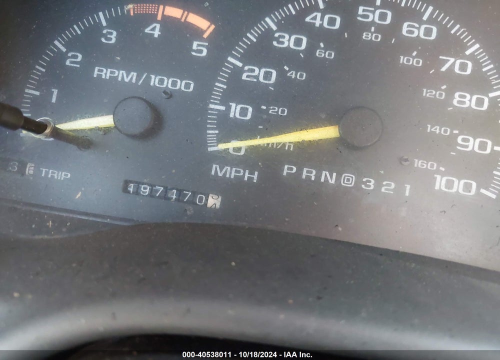 1996 CHEVROLET SUBURBAN K1500 VIN: 3GNGK16F7TG138703