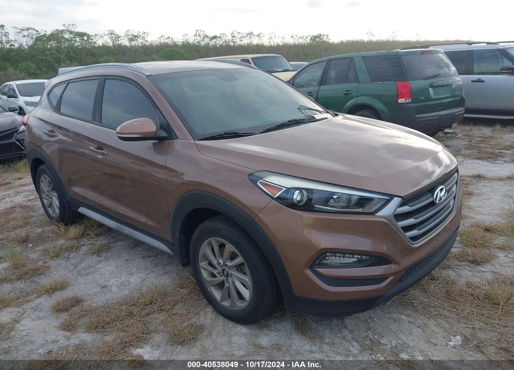 2017 HYUNDAI TUCSON SE PLUS VIN: KM8J33A45HU411859
