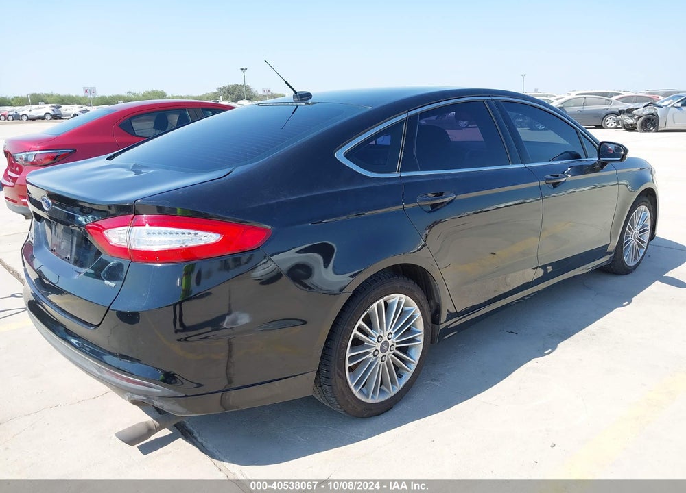 2015 FORD FUSION SE VIN: 3FA6P0HDXFR292946