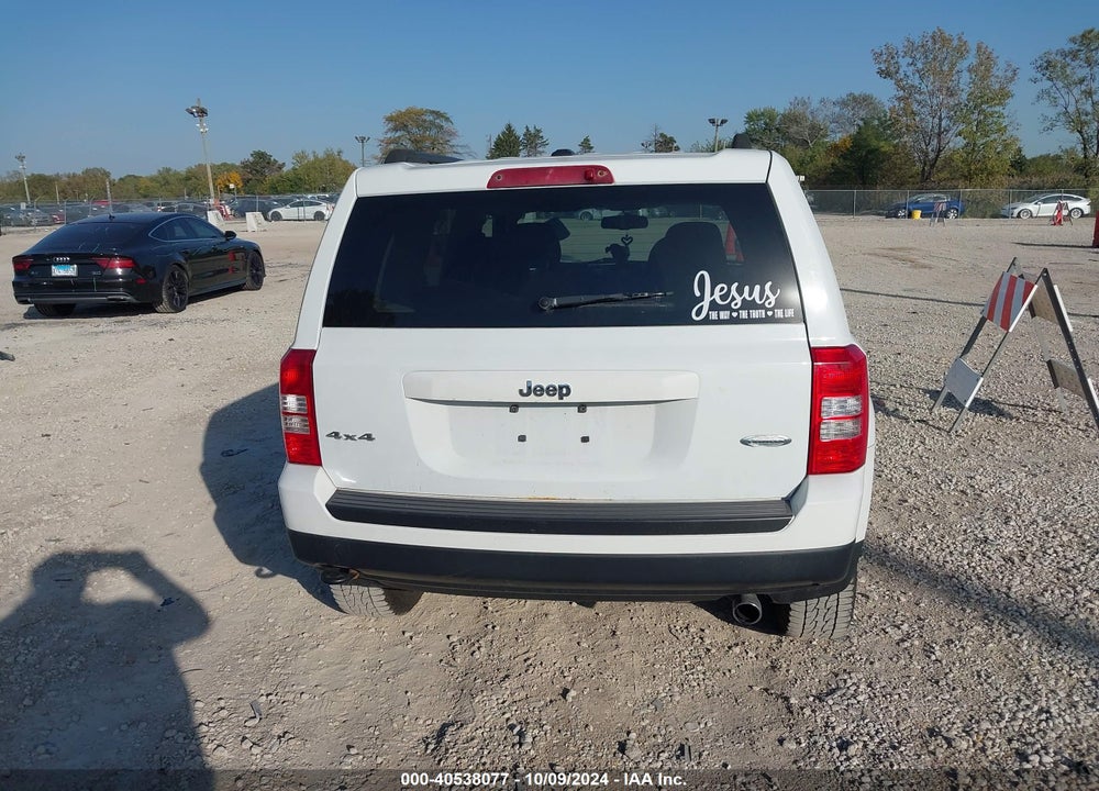 2015 JEEP PATRIOT LATITUDE VIN: 1C4NJRFB0FD239887