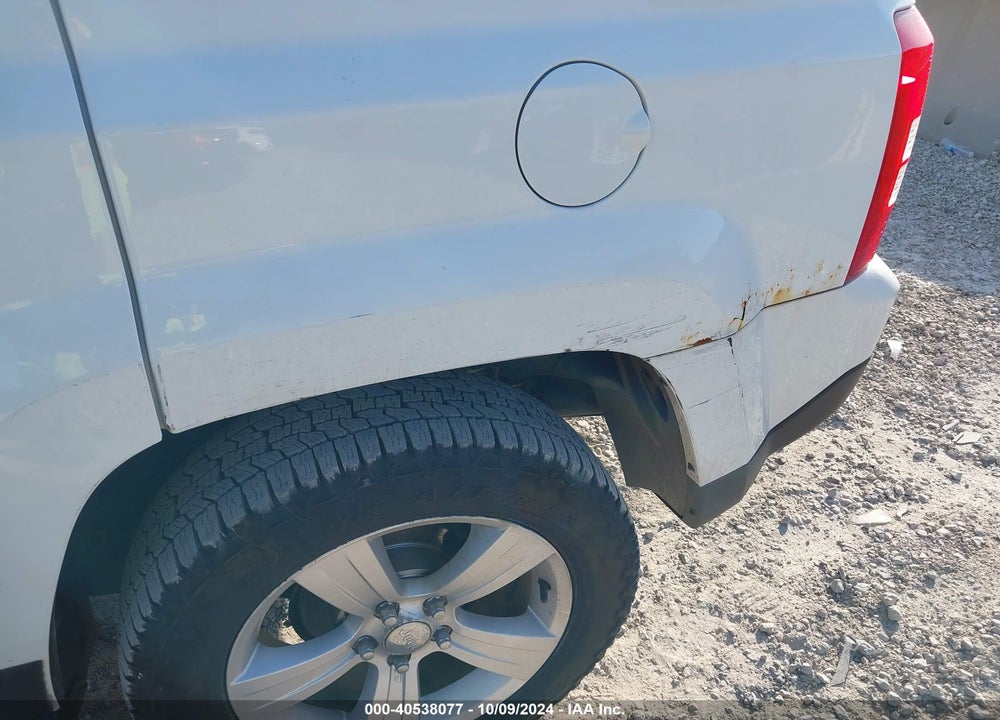 2015 JEEP PATRIOT LATITUDE VIN: 1C4NJRFB0FD239887