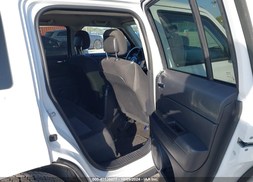 2015 JEEP PATRIOT LATITUDE VIN: 1C4NJRFB0FD239887