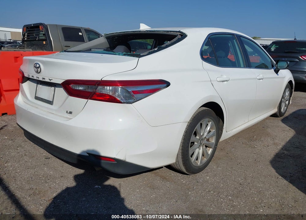 2019 TOYOTA CAMRY LE VIN: 4T1B11HK4KU260586