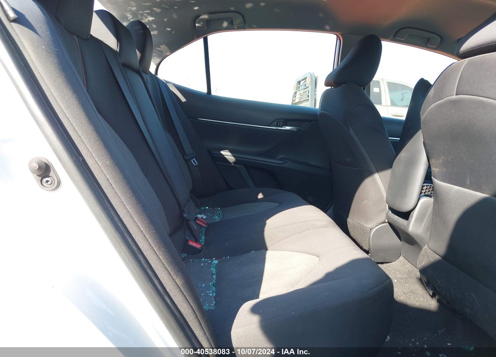 2019 TOYOTA CAMRY LE VIN: 4T1B11HK4KU260586