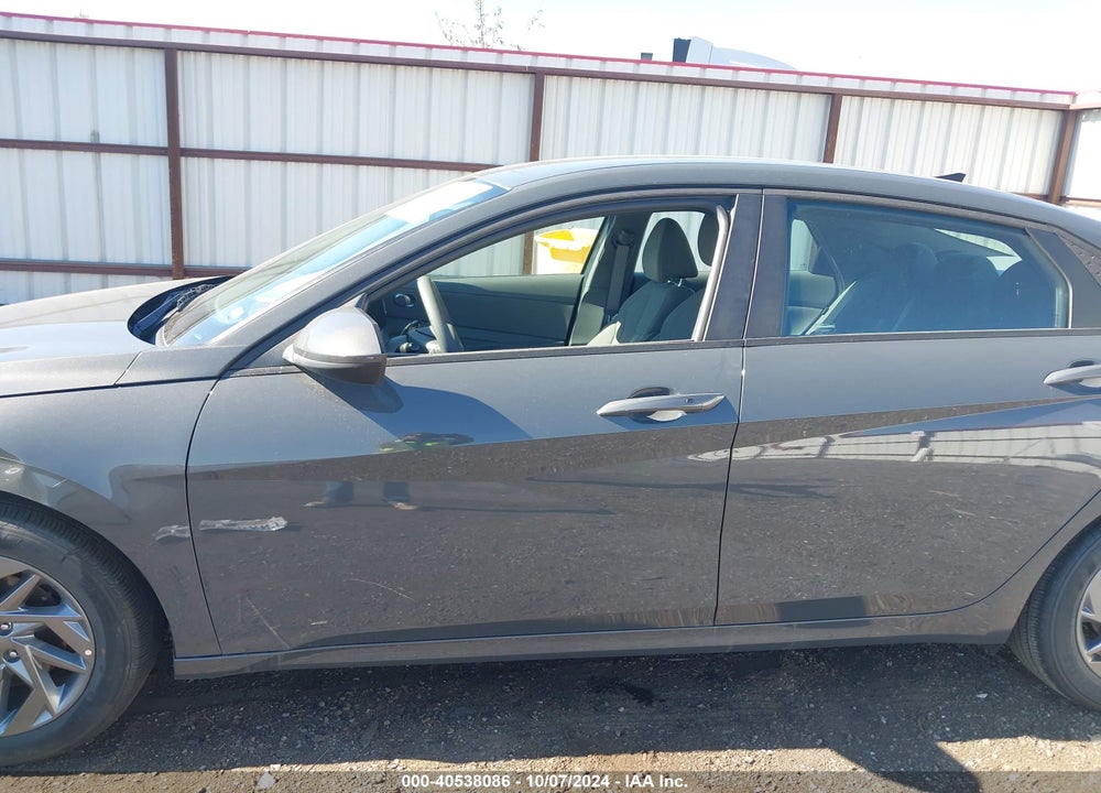 2024 HYUNDAI ELANTRA SEL VIN: KMHLM4DG4RU828828