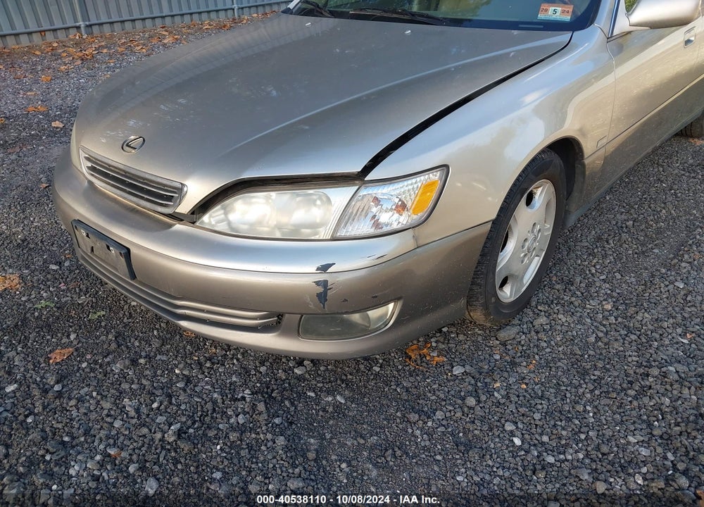 2000 LEXUS ES 300 VIN: JT8BF28G0Y0268125