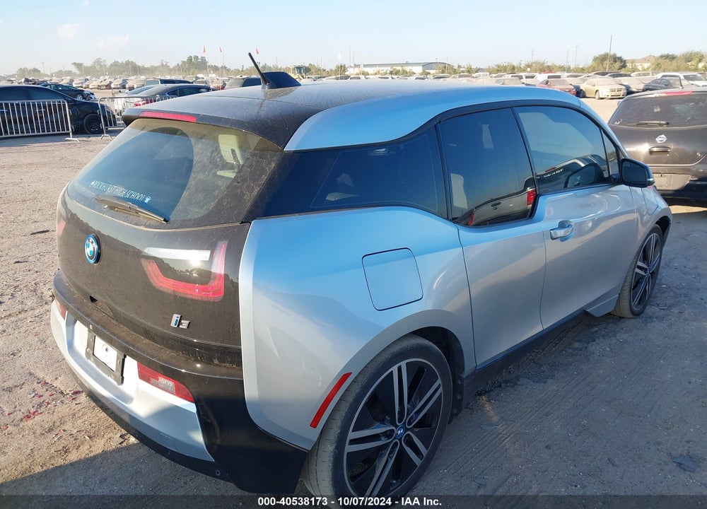 2015 BMW I3 BASE W/RANGE EXTENDER VIN: WBY1Z4C50FV502963