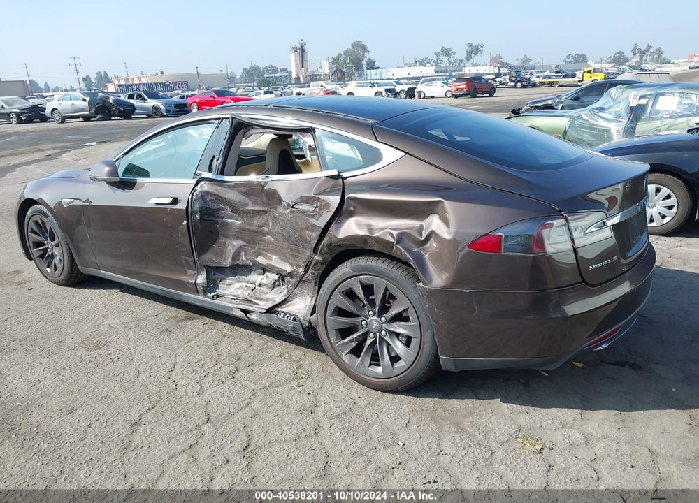 2013 TESLA MODEL S VIN: 5YJSA1DN6DFP23022