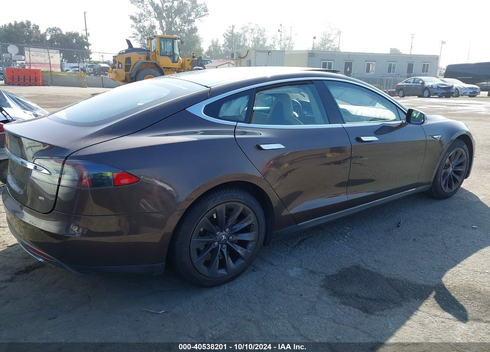 2013 TESLA MODEL S VIN: 5YJSA1DN6DFP23022
