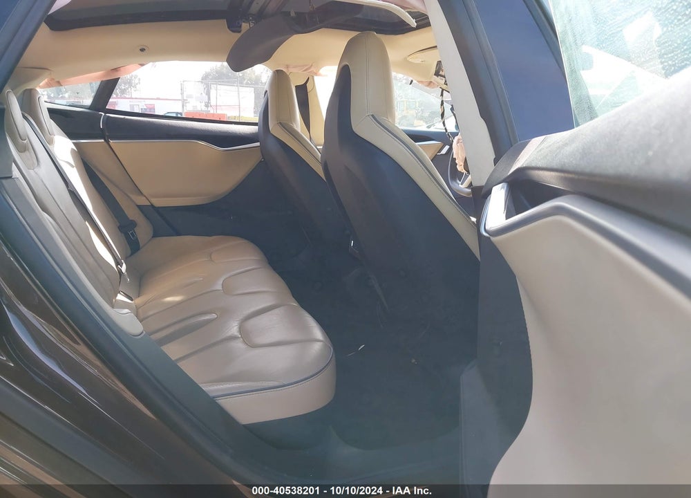 2013 TESLA MODEL S VIN: 5YJSA1DN6DFP23022