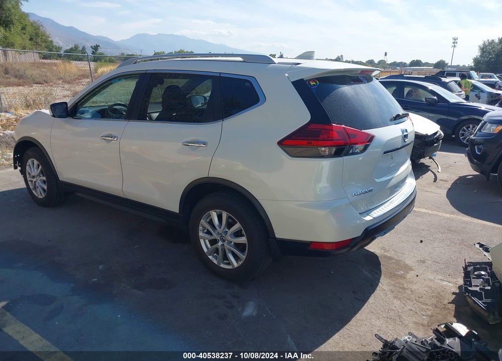 2017 NISSAN ROGUE SV VIN: JN8AT2MV1HW258876