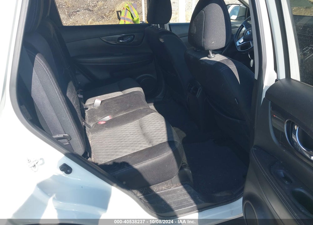2017 NISSAN ROGUE SV VIN: JN8AT2MV1HW258876
