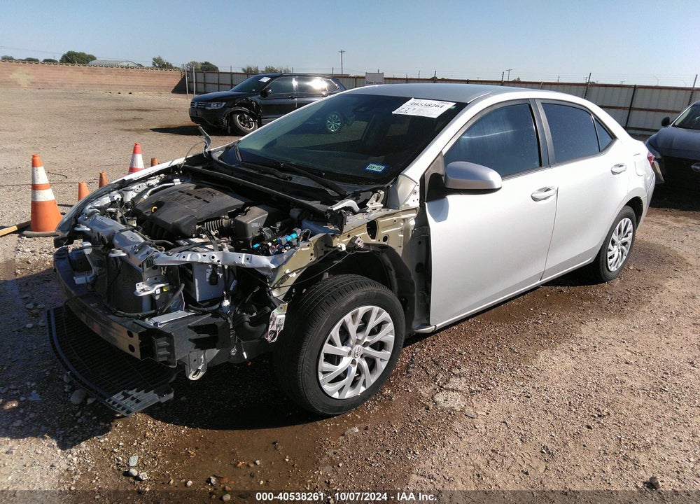 2018 TOYOTA COROLLA LE VIN: 2T1BURHE4JC051798