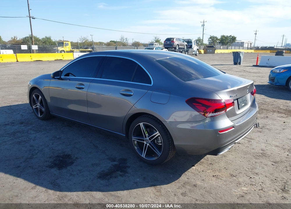 2022 MERCEDES-BENZ A 220 VIN: W1K3G4EB2NJ353339