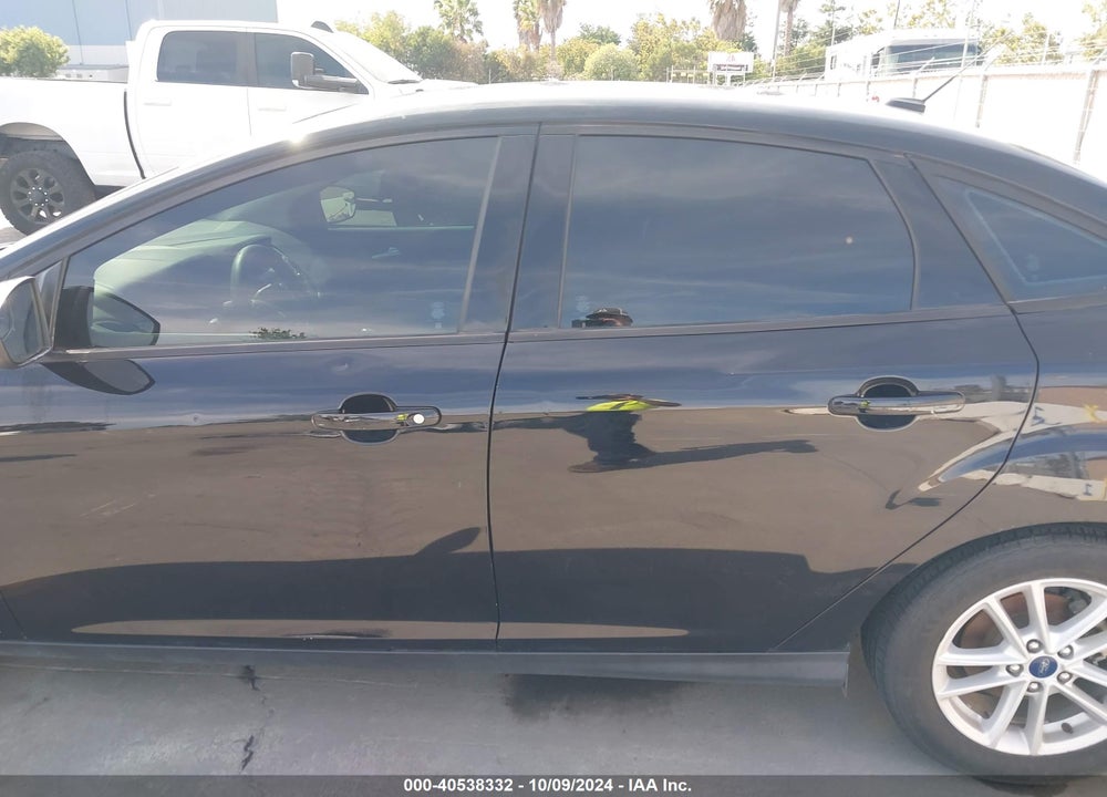 2018 FORD FOCUS VIN: 1FADP3FEXJL205784