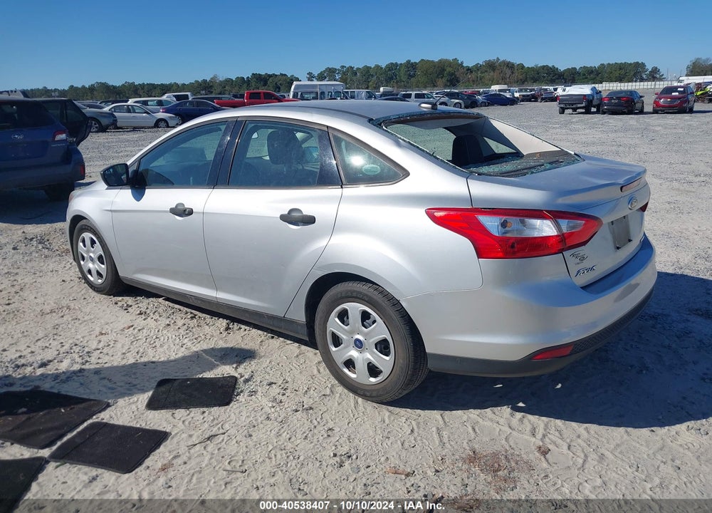2013 FORD FOCUS VIN: 1FADP3E21DL104578