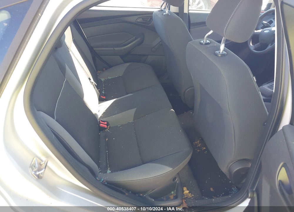 2013 FORD FOCUS VIN: 1FADP3E21DL104578